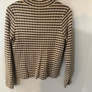 Plaid Turtleneck Sweater - Black and Cream